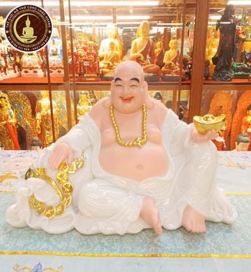 Di Lặc Đá Trắng