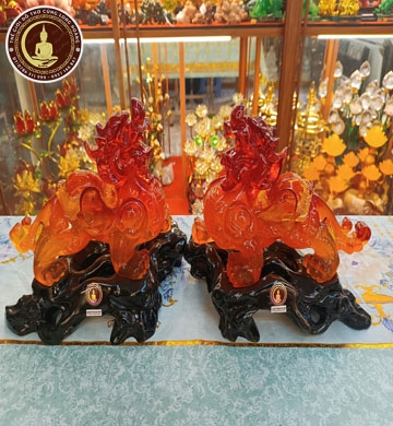 Tỳ Hưu Cam Đỏ Đế Gỗ