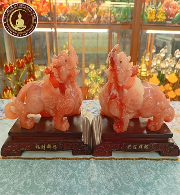 Tỳ Hưu Đỏ Đế Gỗ