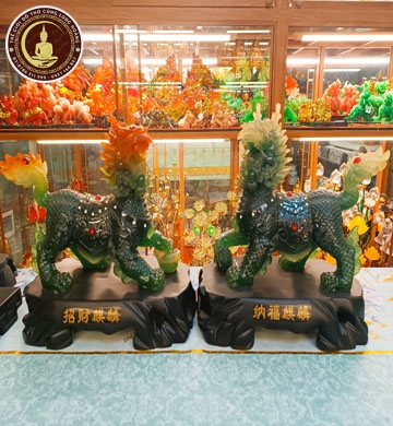 Tỳ Hưu Xanh Đỏ Đế Gỗ